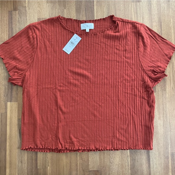 Lou & Grey Tops - Lou & Grey Ribbed Crop Top - NWT!